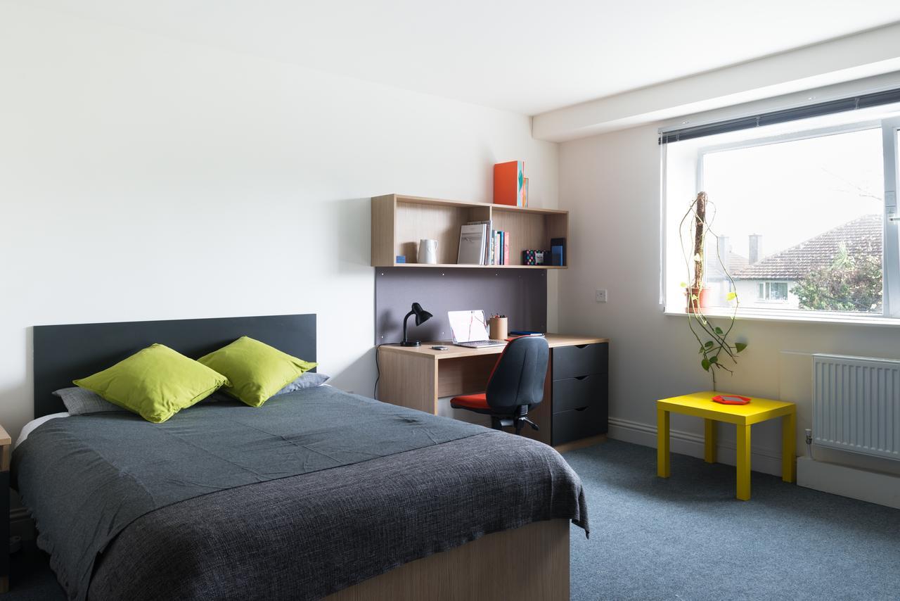 Aparto - Montrose Booterstown Bagian luar foto
